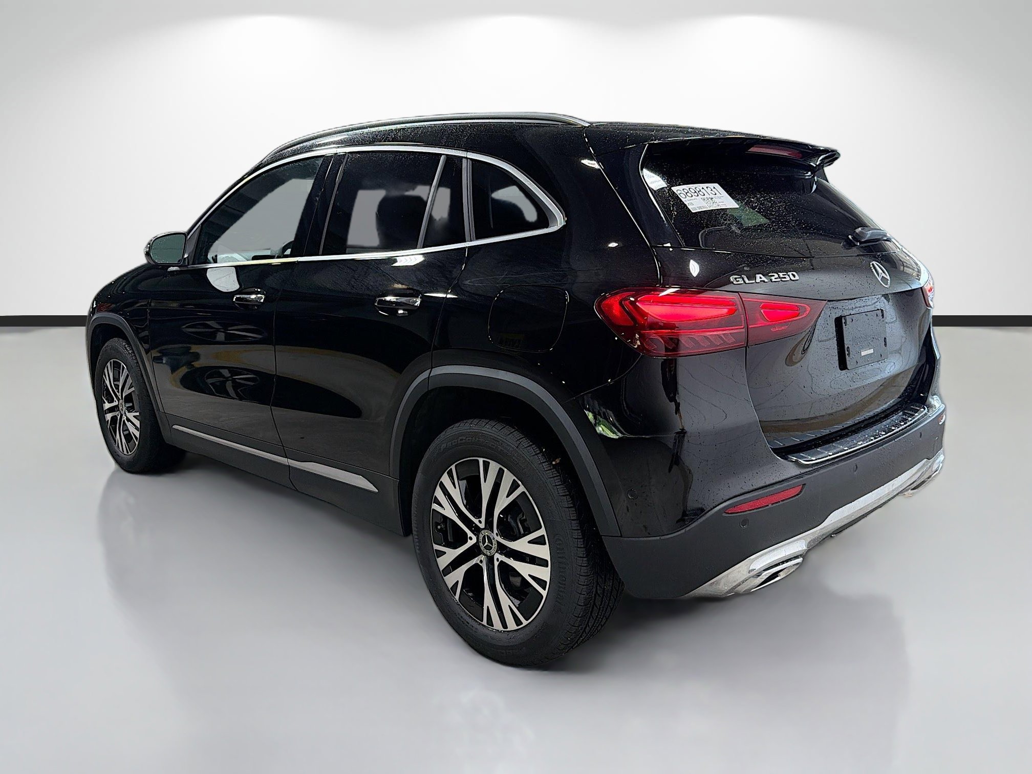 Used 2025 Mercedes-Benz GLA 250 image 3