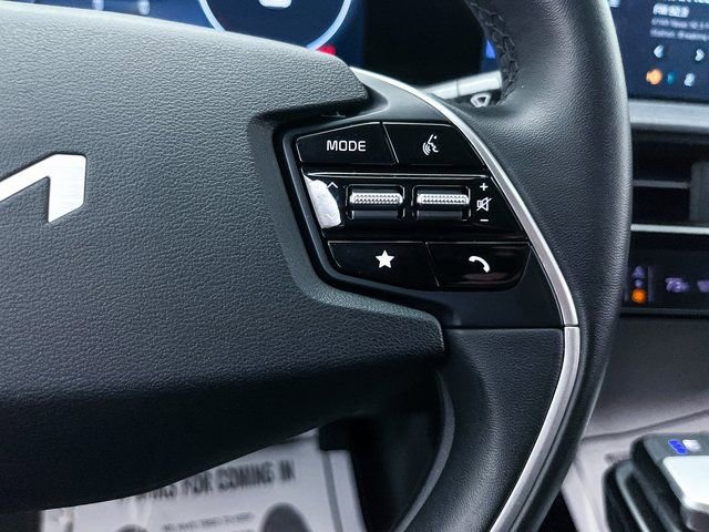 Used 2022 Kia EV6 Wind image 32