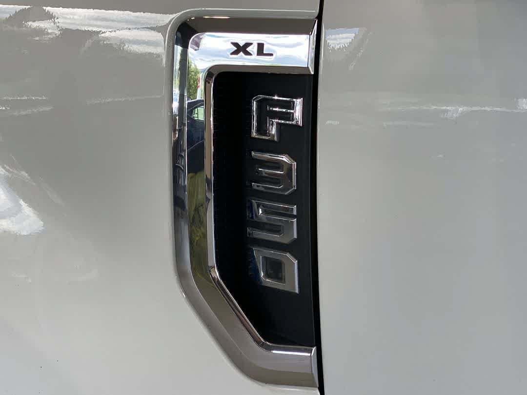 Used 2017 Ford F350 XL AWD/4WD image 11