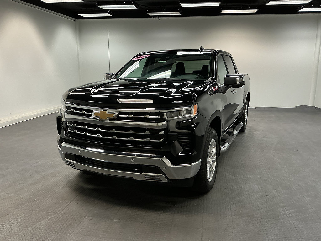 Used 2024 Chevrolet Silverado 1500 LTZ w/ Z71 Off-Road Package AWD/4WD image 1