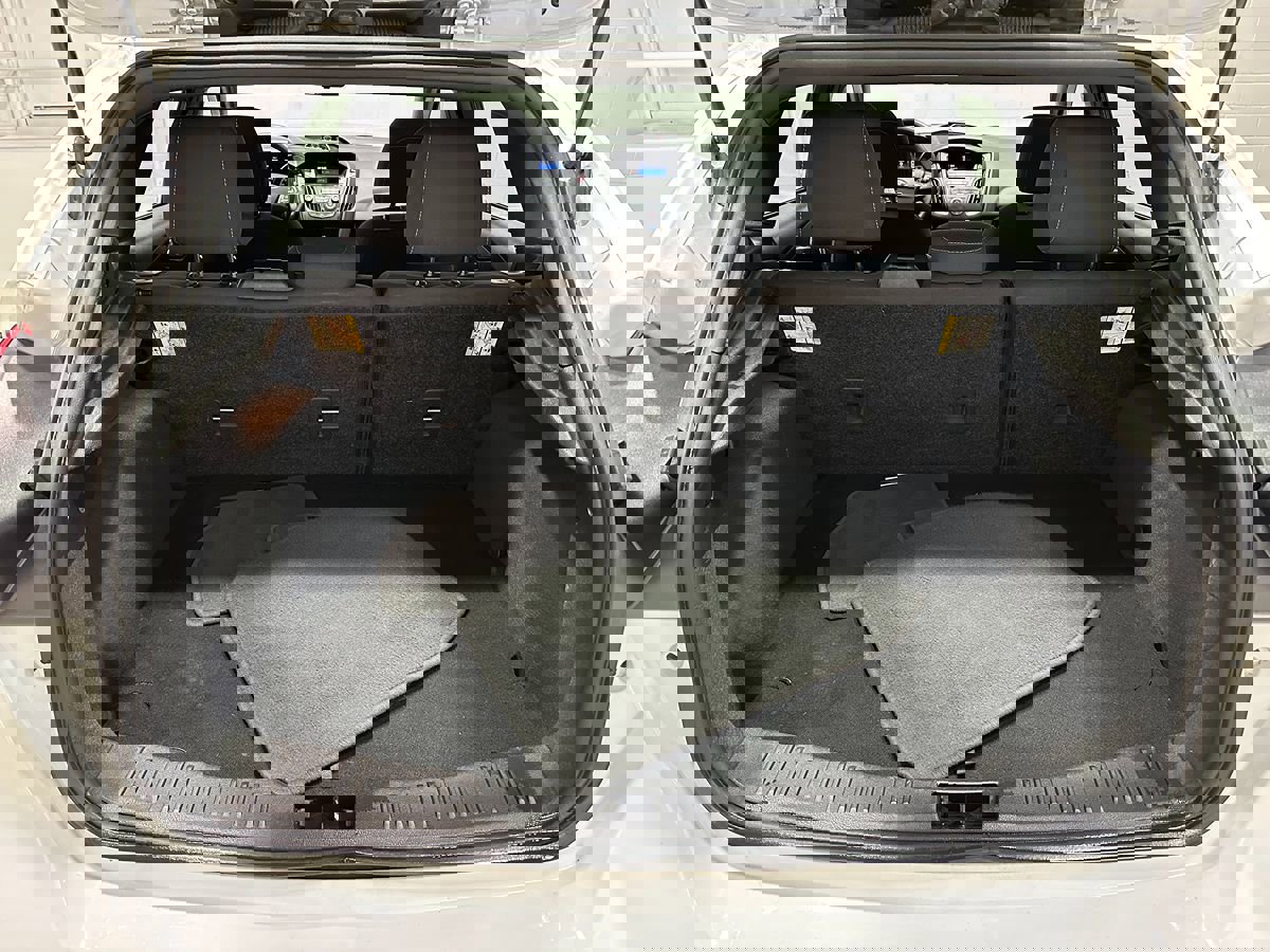 Used 2017 Ford Focus ST image 8