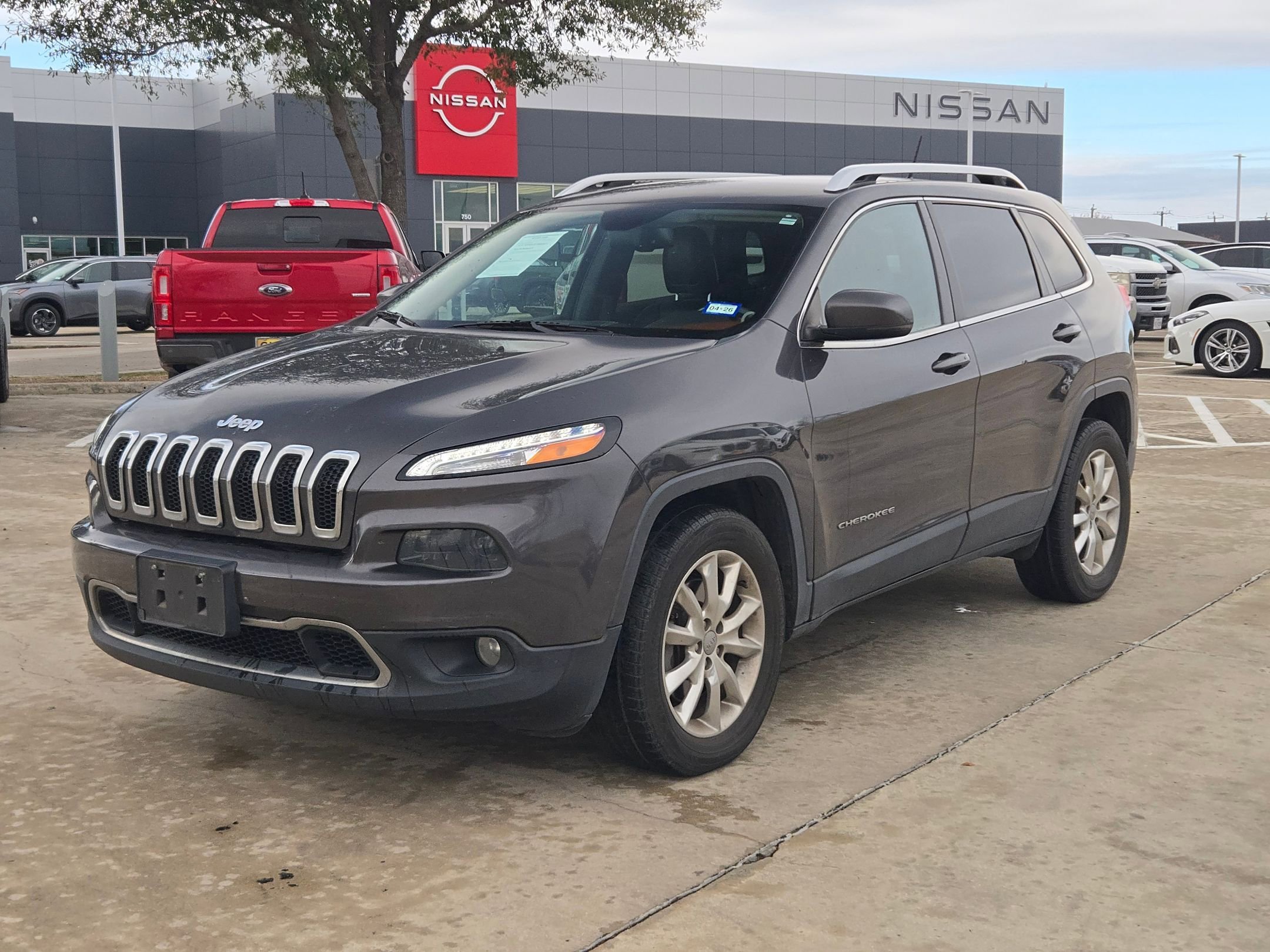 Used 2015 Jeep Cherokee Limited image 7