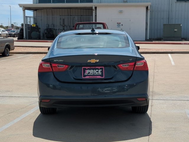 Used 2025 Chevrolet Malibu LT FWD image 7