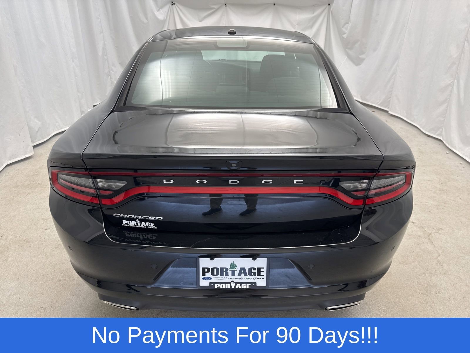 Used 2022 Dodge Charger SXT image 4