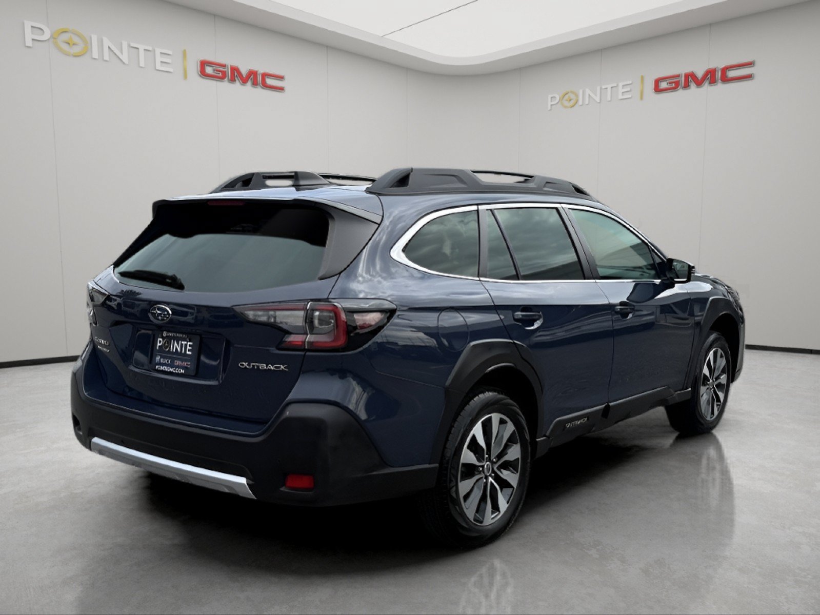 Used 2023 Subaru Outback Limited AWD/4WD image 4