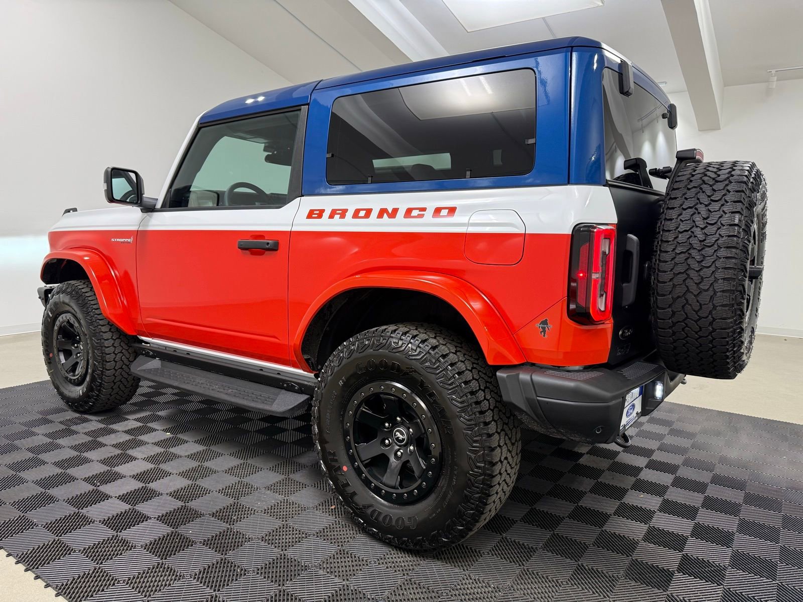 New 2025 Ford Bronco Stroppe Edition image 6