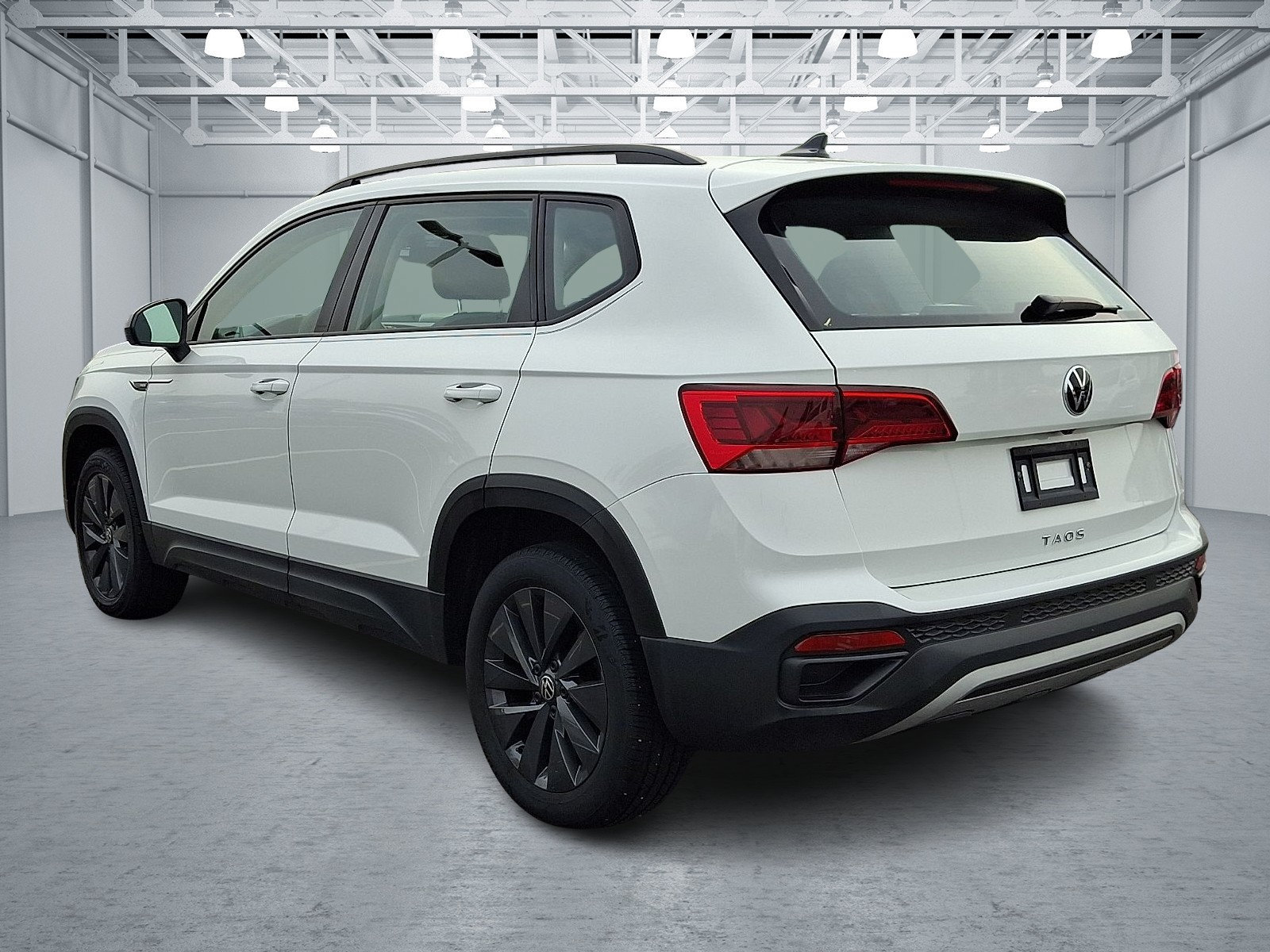 Used 2024 Volkswagen Taos S FWD image 4