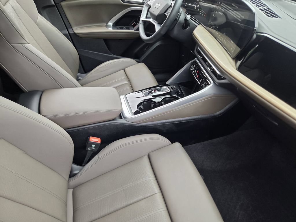Certified 2025 Audi Q5 Premium Plus AWD/4WD image 18