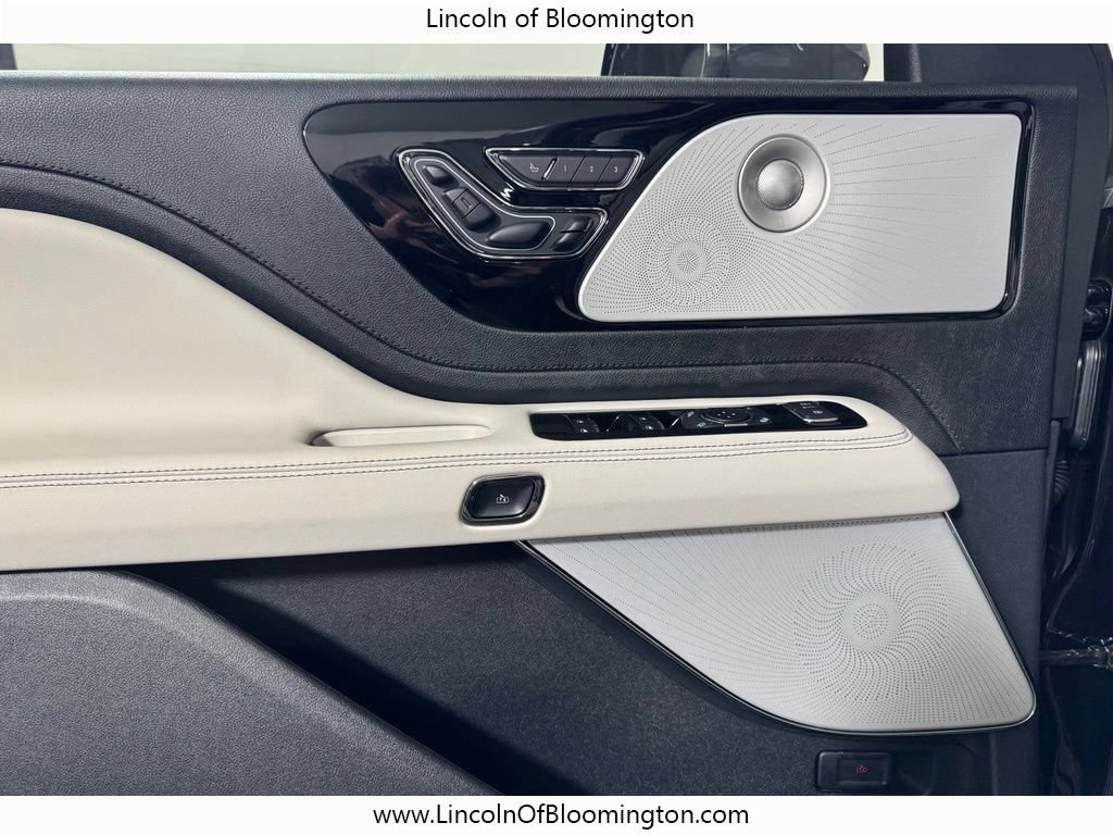 New 2026 Lincoln Aviator Reserve AWD/4WD image 21