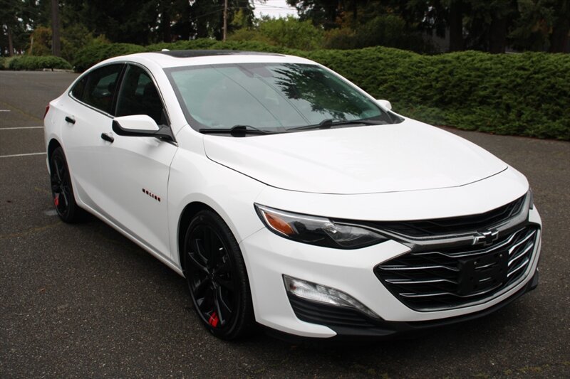 Used 2020 Chevrolet Malibu LT FWD image 2