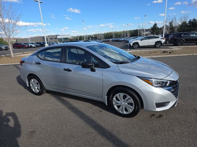 Used 2025 Nissan Versa S w/ Trunk Package image 1