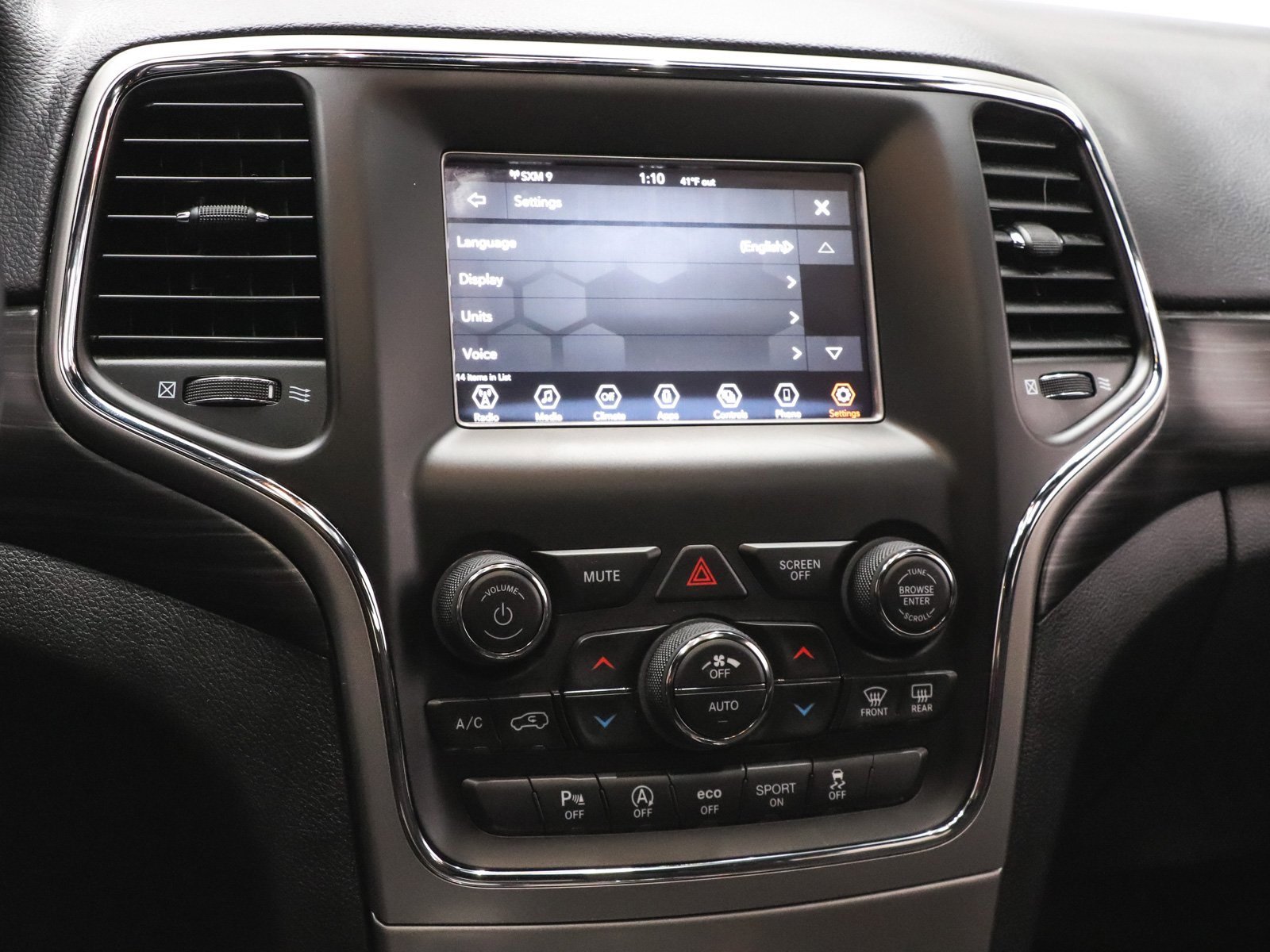 Used 2021 Jeep Grand Cherokee Laredo image 33