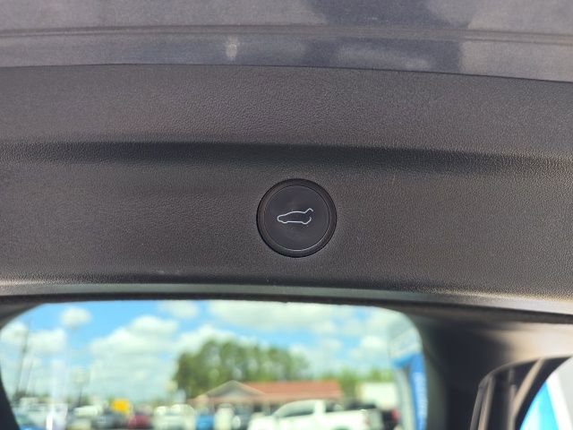 Used 2022 Tesla Model Y Performance image 36