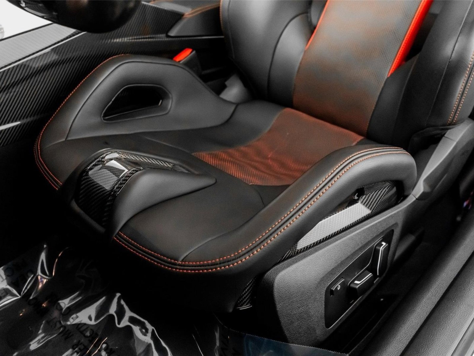 Used 2025 BMW M4 CS AWD/4WD image 32