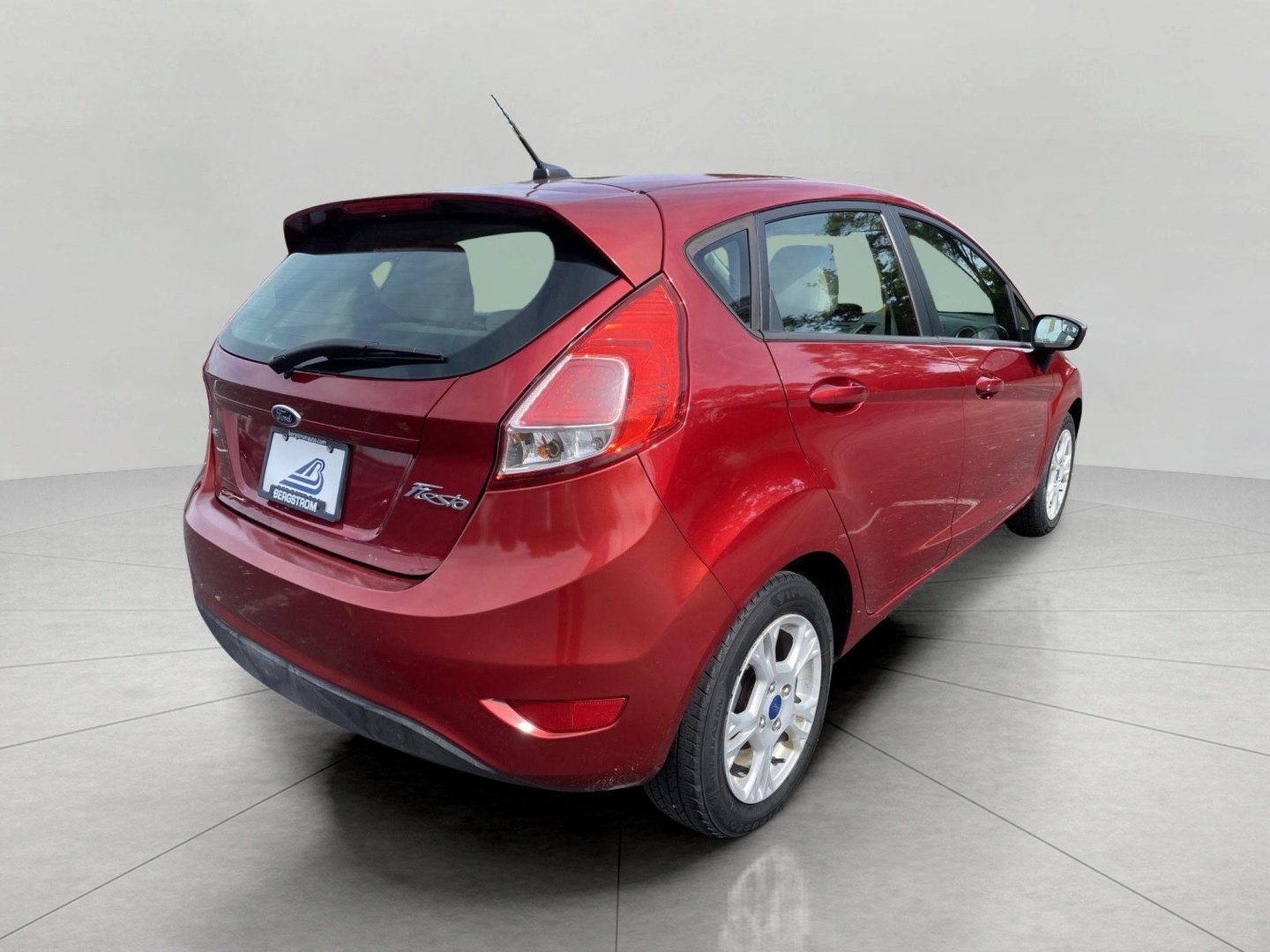 Used 2014 Ford Fiesta SE FWD image 11