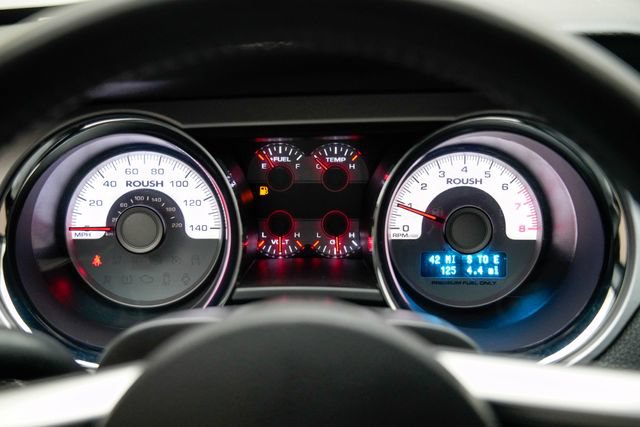 Used 2010 Ford Mustang GT Premium RWD image 30