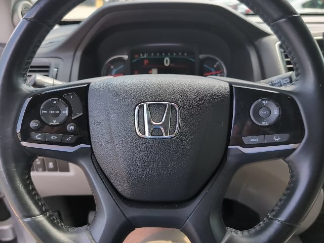 Used 2019 Honda Pilot Touring image 11