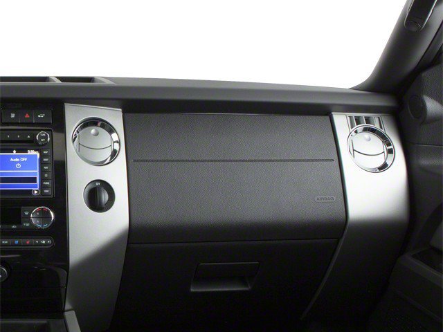 Used 2013 Ford Expedition XLT RWD image 17