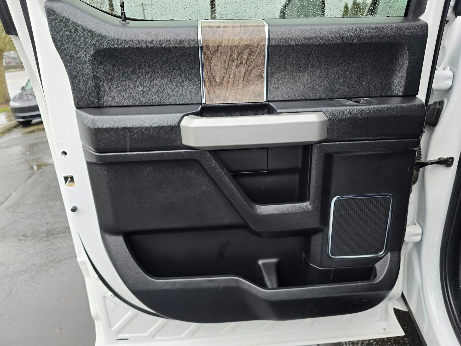 Used 2019 Ford F250 Lariat w/ Lariat Value Package AWD/4WD image 16