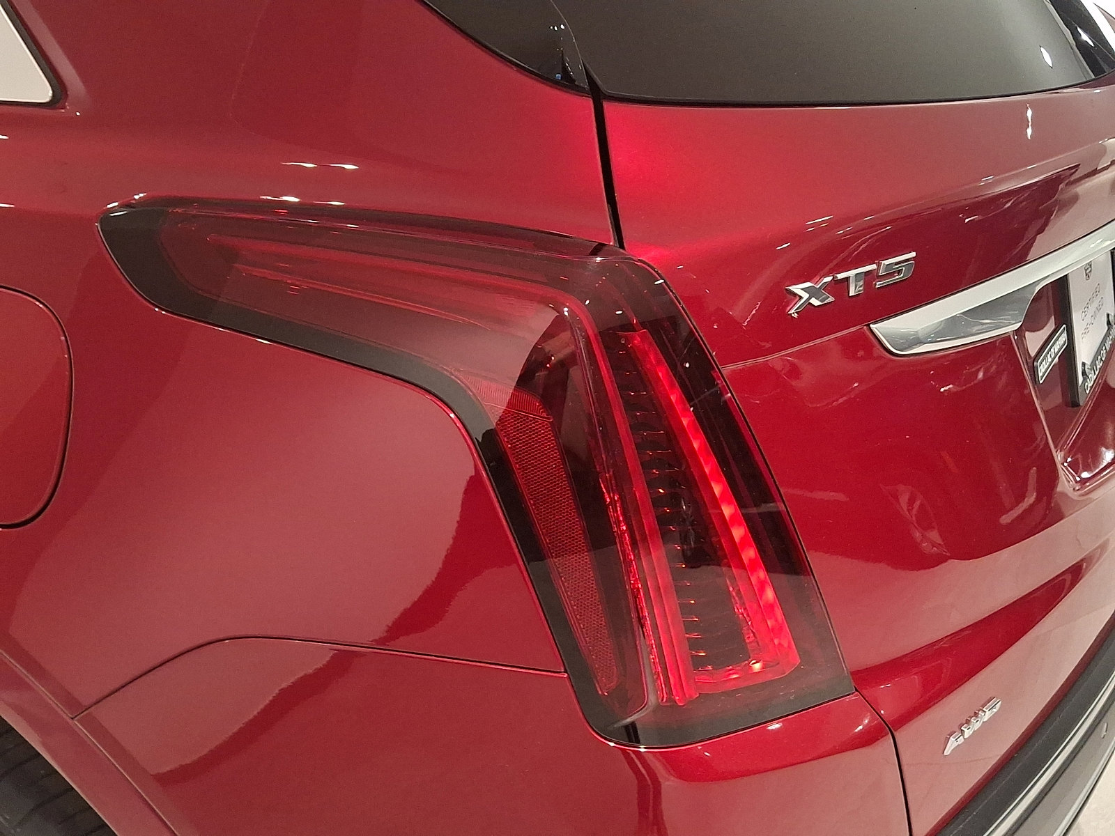Certified 2023 Cadillac XT5 Premium Luxury AWD/4WD image 10
