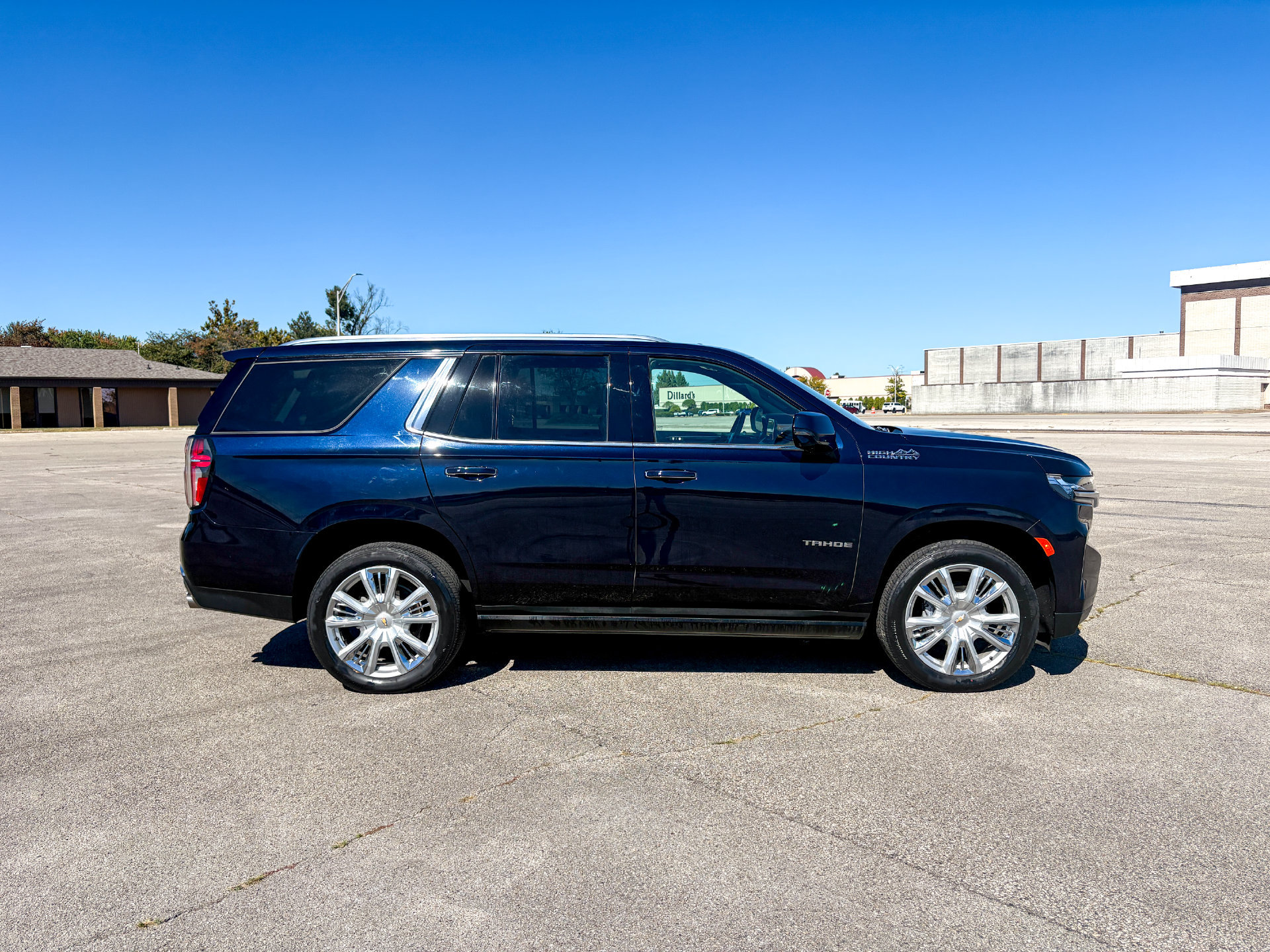 Used 2021 Chevrolet Tahoe High Country RWD image 10