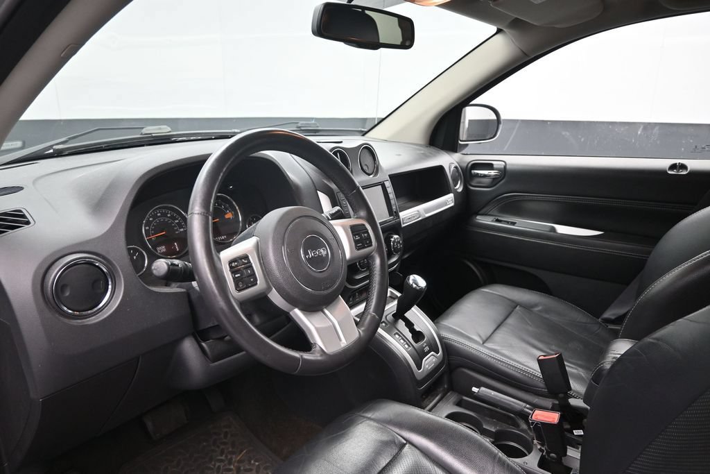 Used 2015 Jeep Compass Limited AWD/4WD image 14