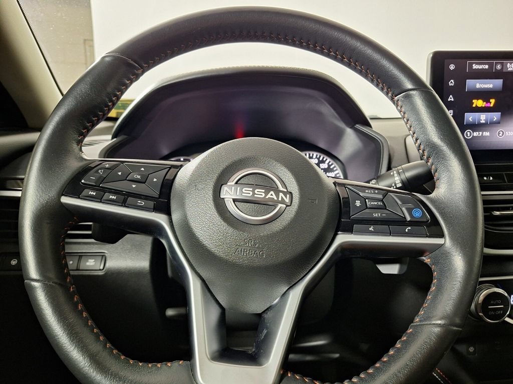Used 2024 Nissan Altima 2.0 SR FWD image 19
