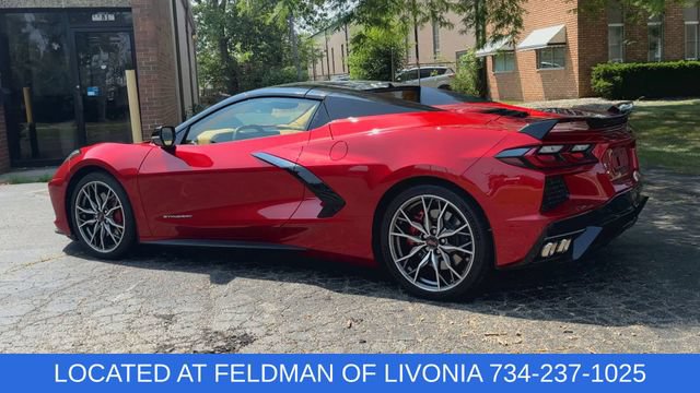 Used 2024 Chevrolet Corvette Stingray Premium Conv w/ Z51 Performance Package RWD image 6