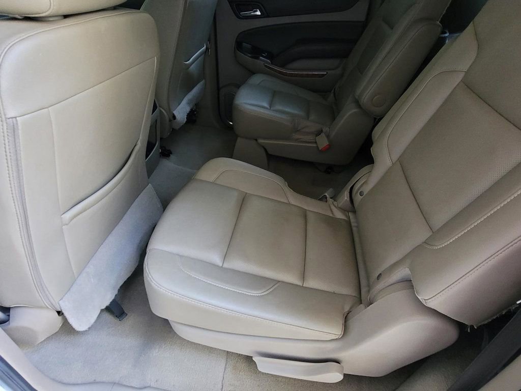 Used 2020 Chevrolet Suburban Premier RWD image 8