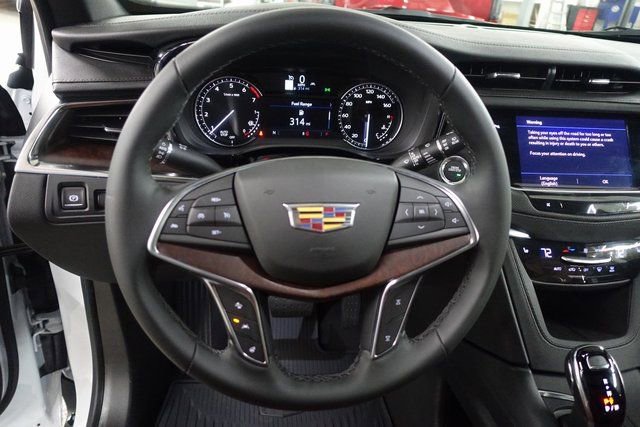 New 2025 Cadillac XT5 Premium Luxury image 11