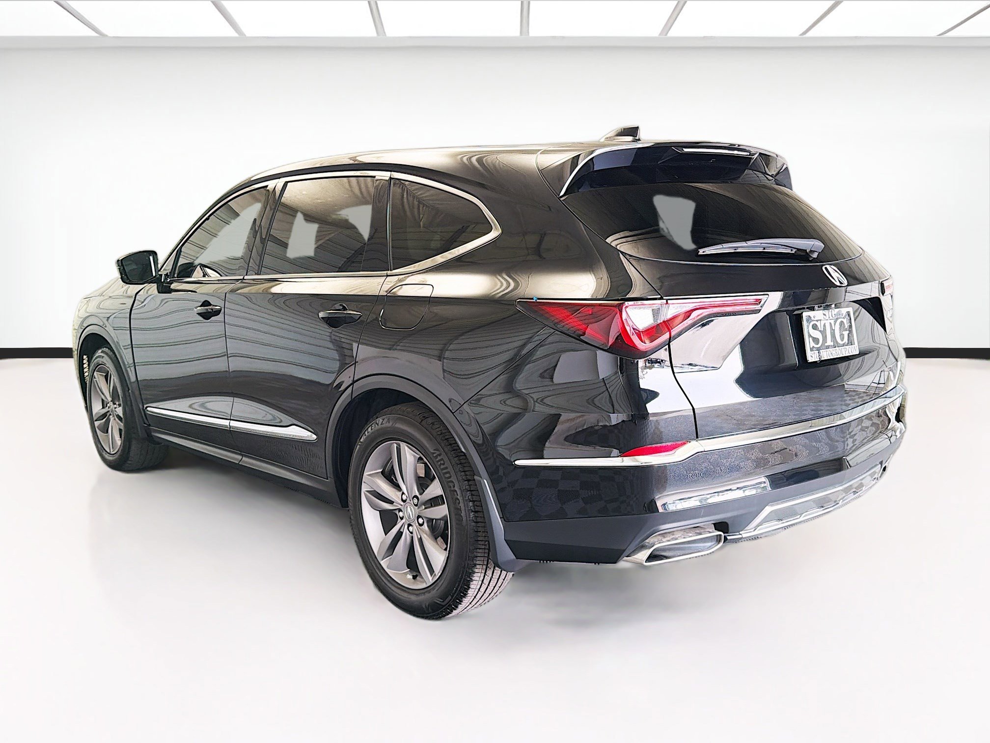Used 2025 Acura MDX FWD image 6