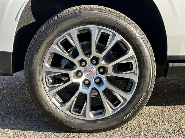 New 2026 GMC Yukon XL Denali w/ Denali Reserve Package image 33