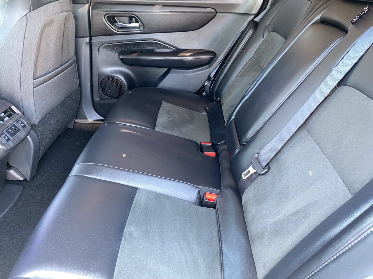 Certified 2023 Nissan Ariya FWD image 14