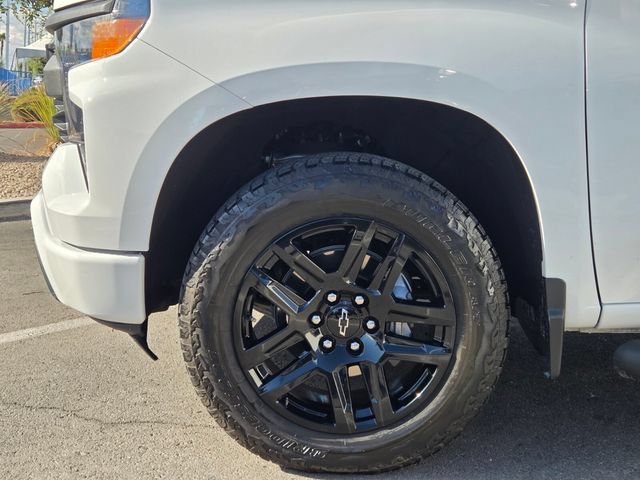 Certified 2025 Chevrolet Silverado 1500 Custom w/ Turbomax Blackout Package AWD/4WD image 9