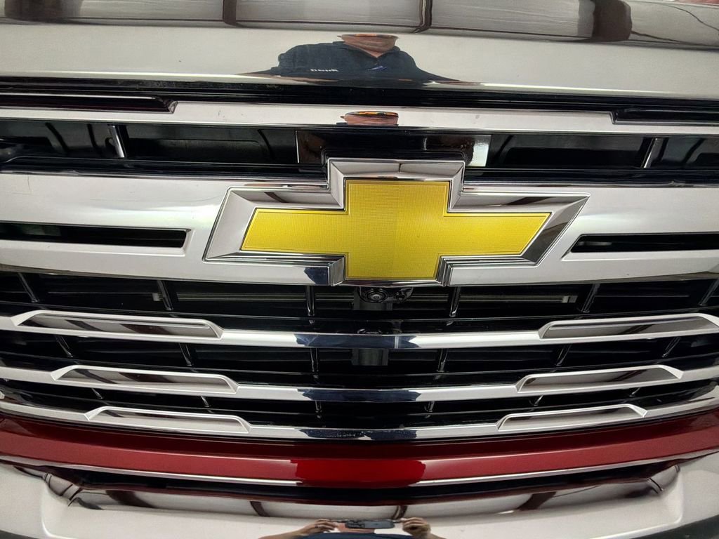 Certified 2024 Chevrolet Silverado 2500 LTZ w/ LTZ Convenience Package AWD/4WD image 30
