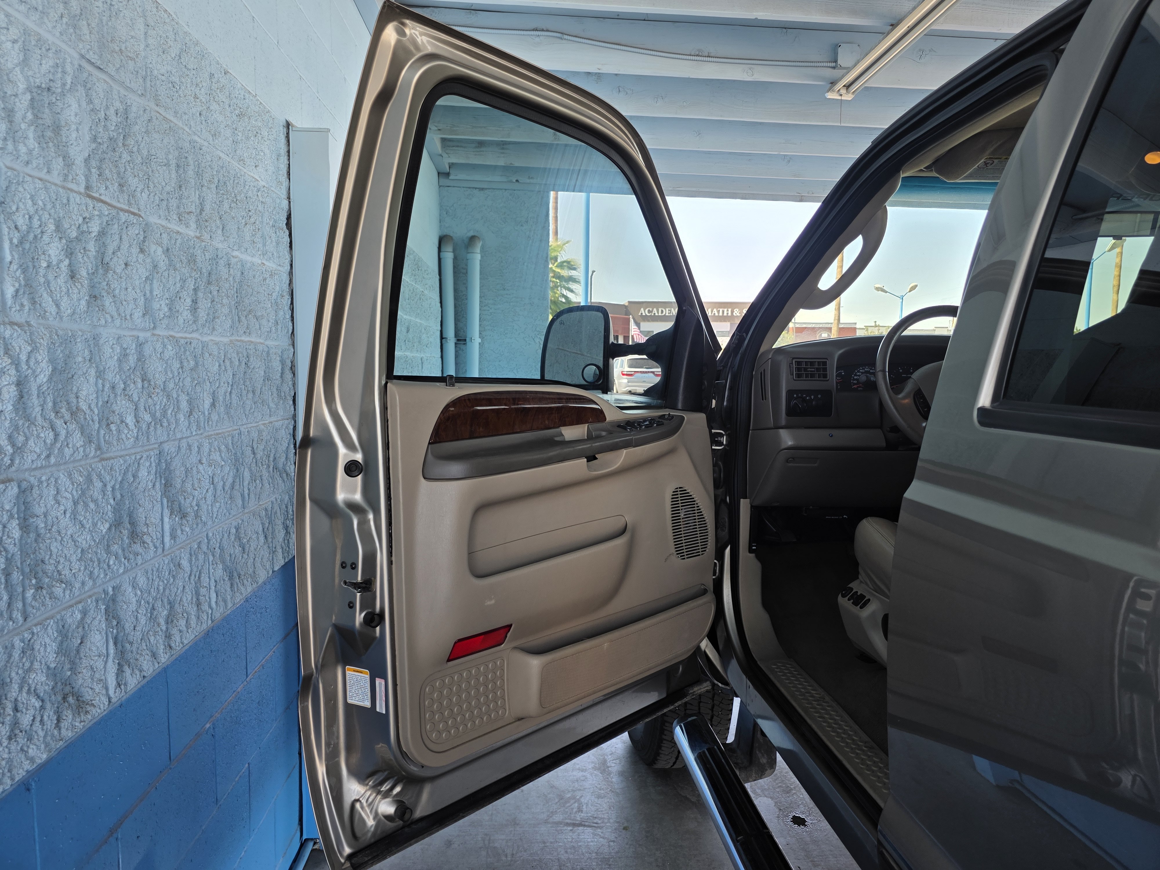 Used 2004 Ford F250 XL AWD/4WD image 7