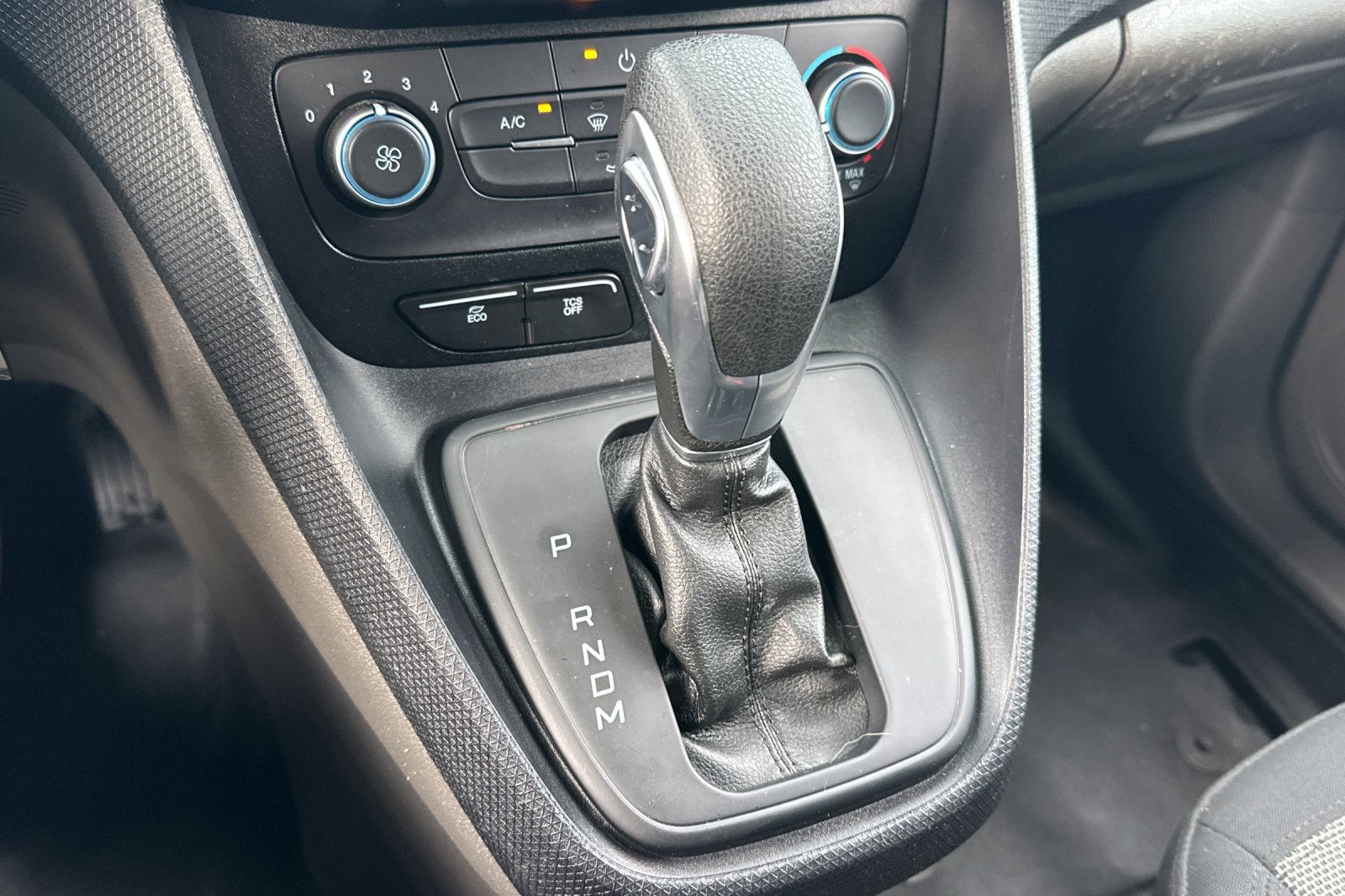 Used 2023 Ford Transit Connect XL image 18