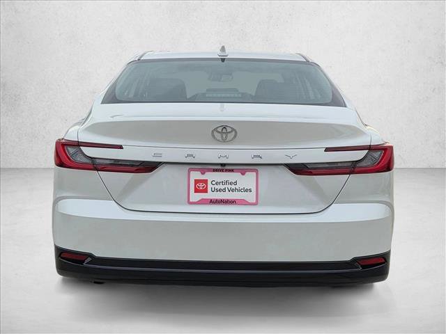 Used 2025 Toyota Camry XLE image 7