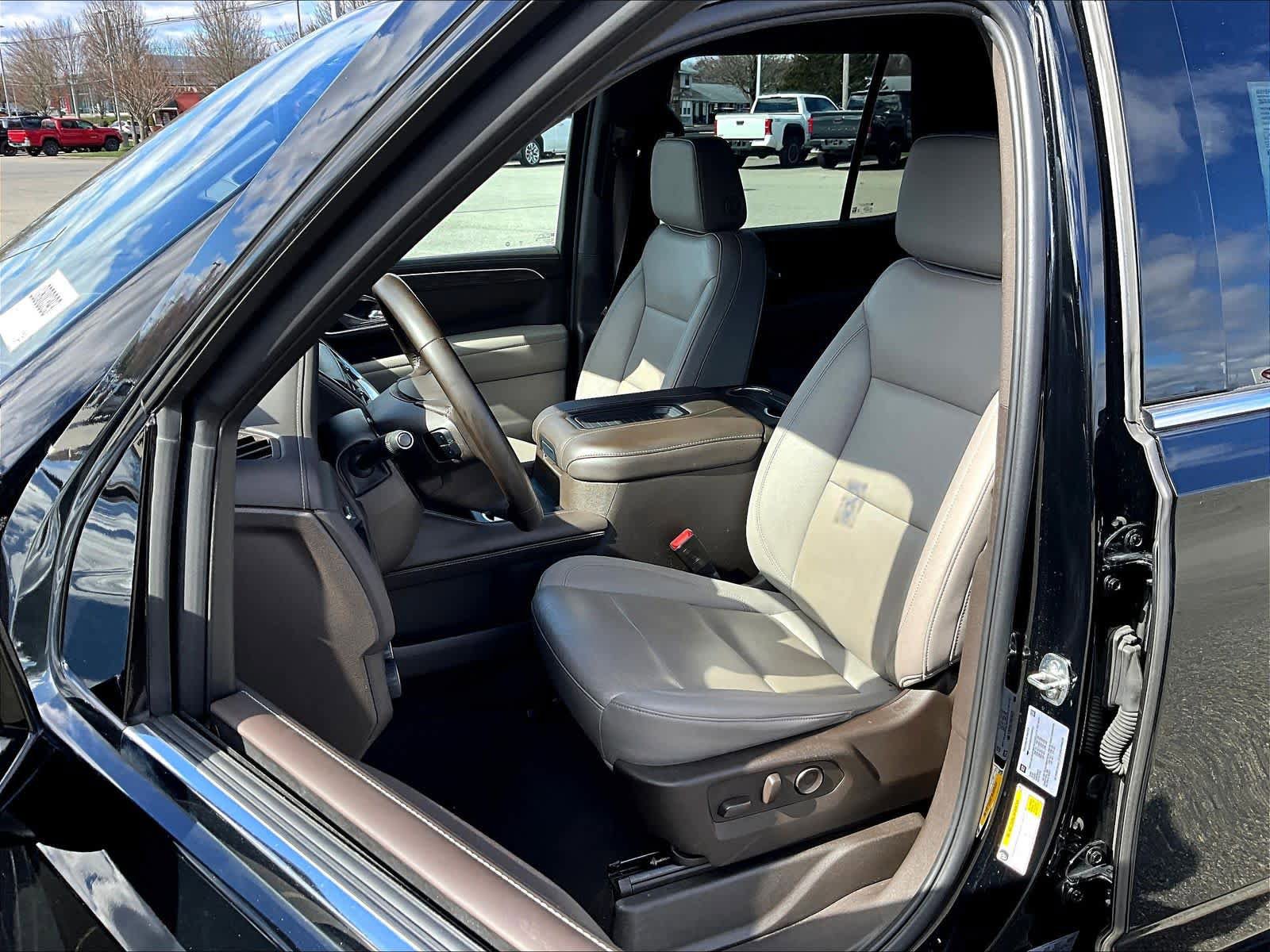 Used 2024 Chevrolet Tahoe LT image 10