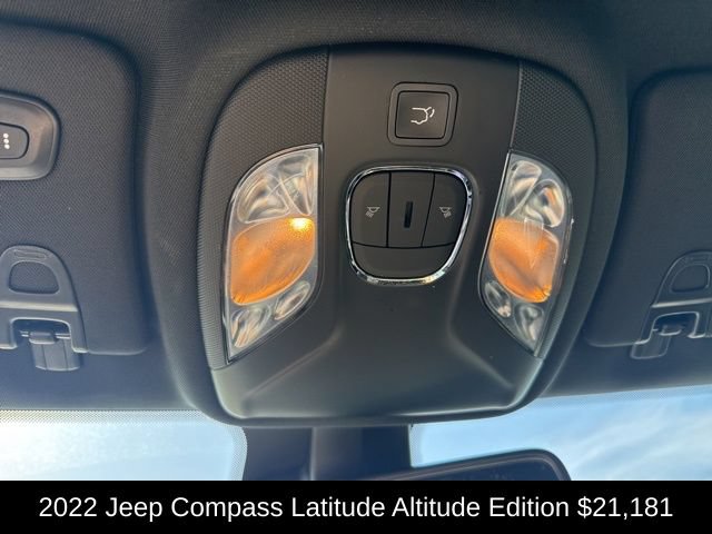 Used 2022 Jeep Compass Latitude w/ Convenience Group AWD/4WD image 30