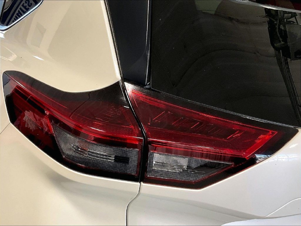 Certified 2023 Nissan Rogue SV AWD/4WD image 33