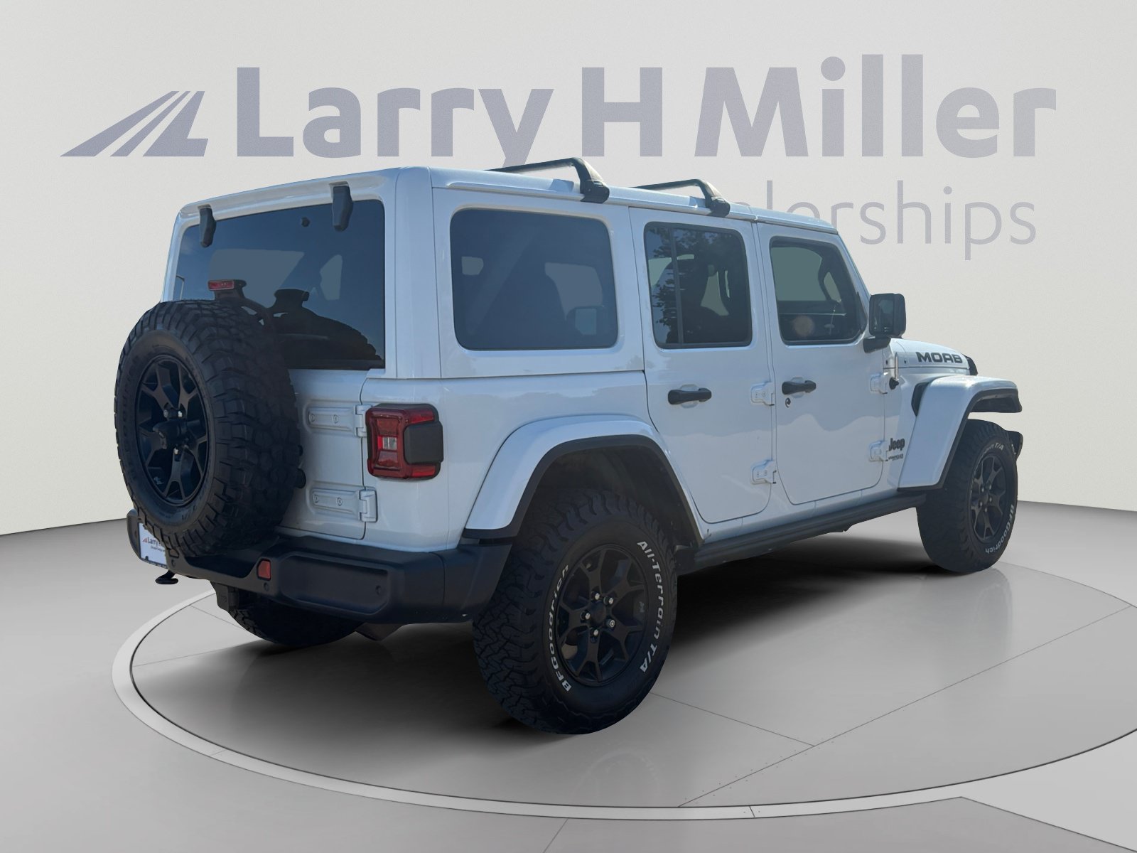 Used 2019 Jeep Wrangler Unlimited Sahara w/ Quick Order Package 24M Moab AWD/4WD image 6