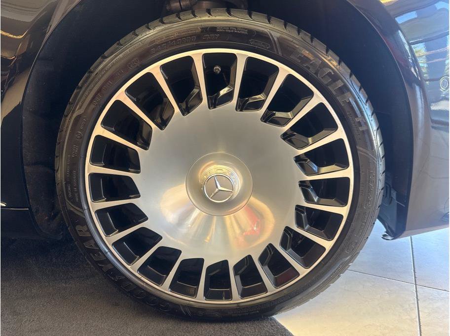 Used 2019 Mercedes-Benz Maybach S 560 4MATIC image 23