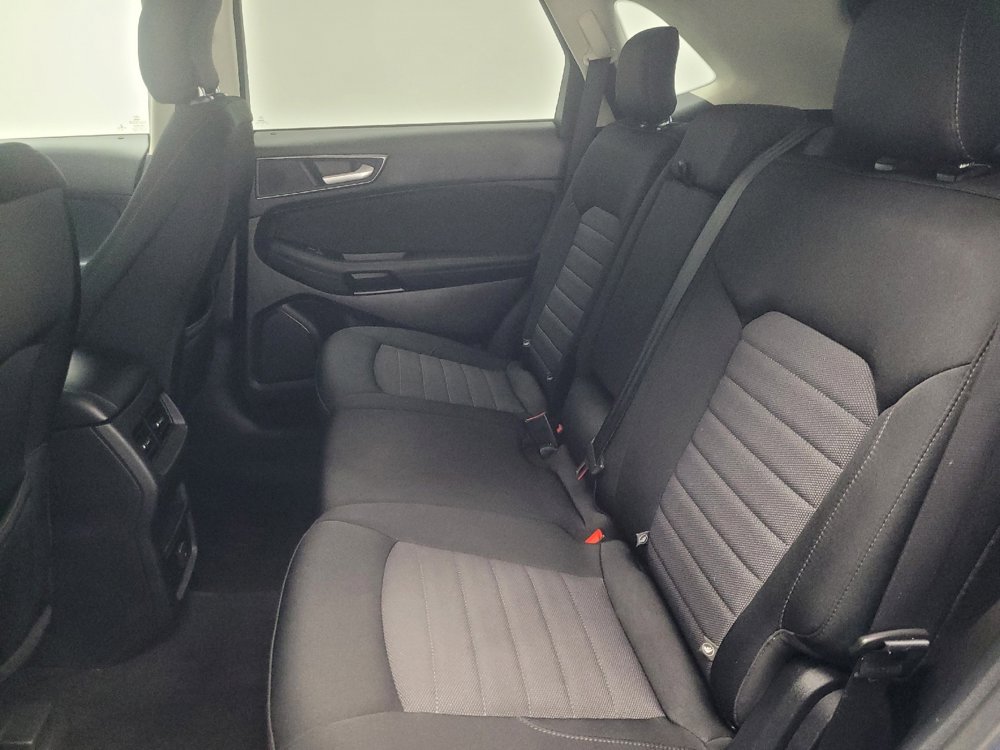 Used 2019 Ford Edge SE AWD/4WD image 18