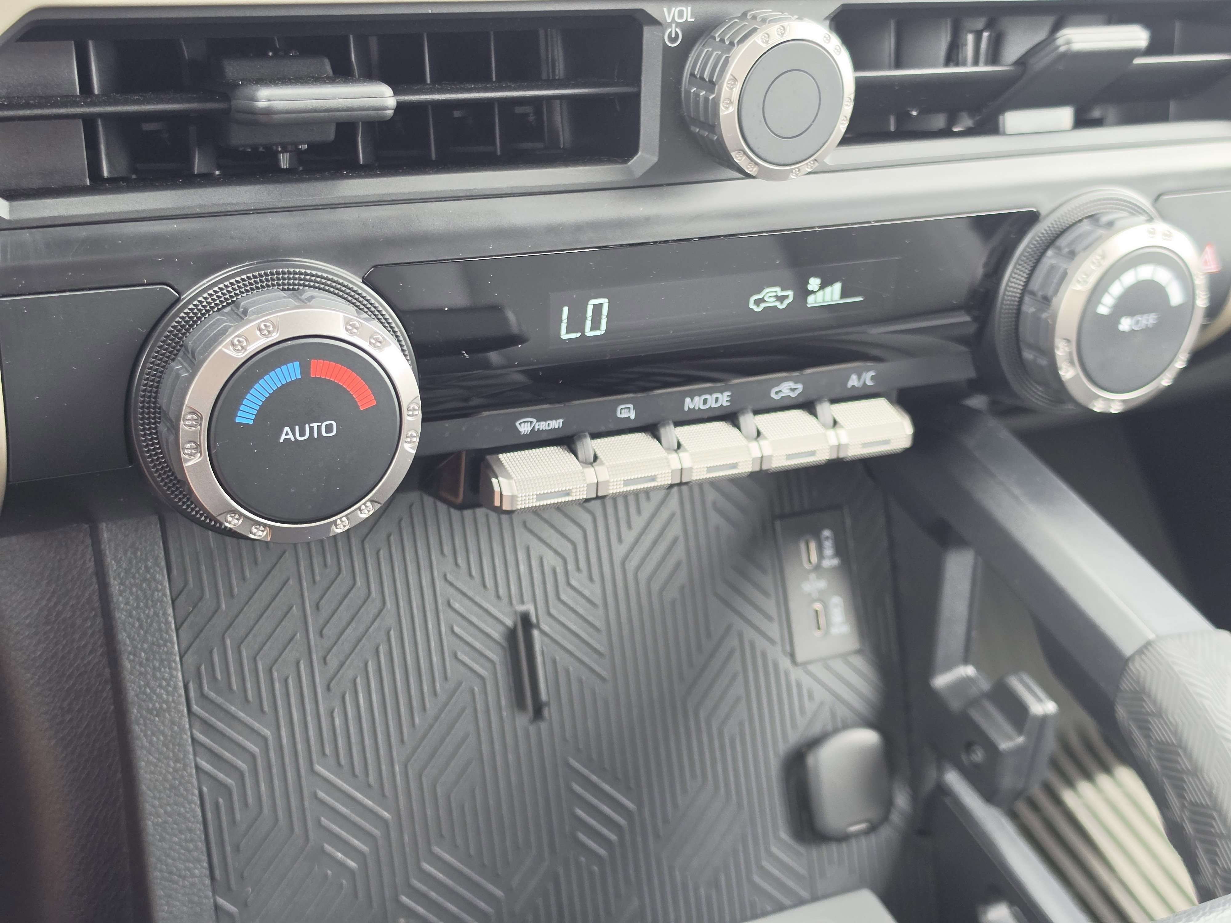 Certified 2024 Toyota Tacoma TRD Sport AWD/4WD image 21