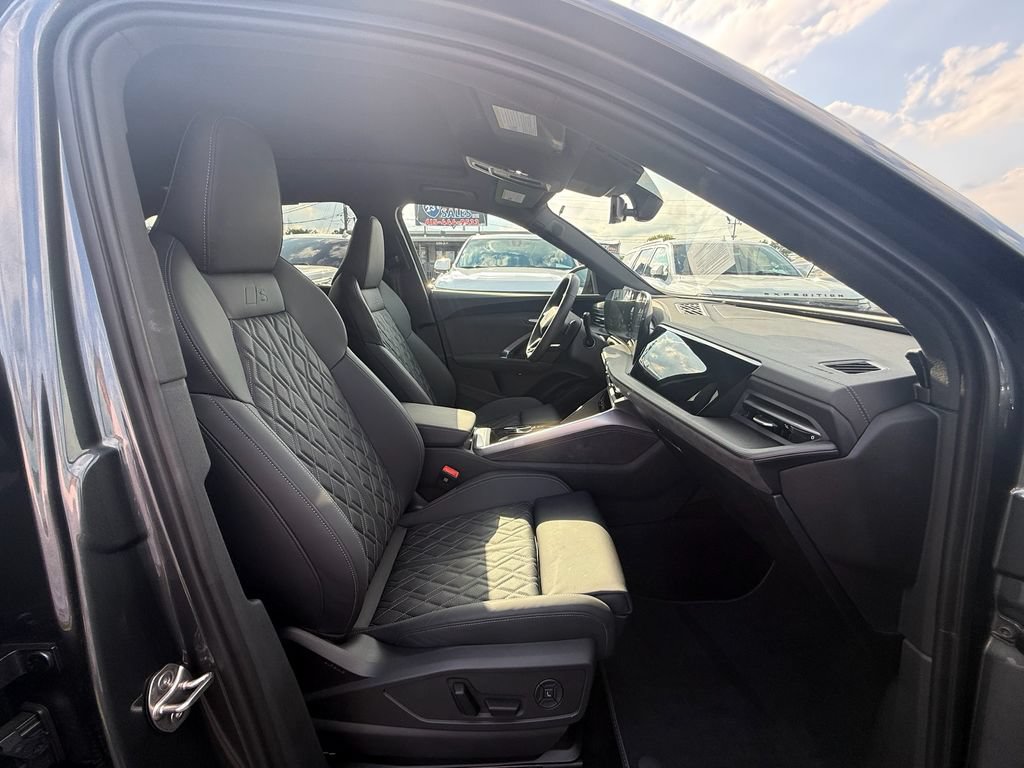 Used 2025 Audi SQ5 Premium Plus AWD/4WD image 23