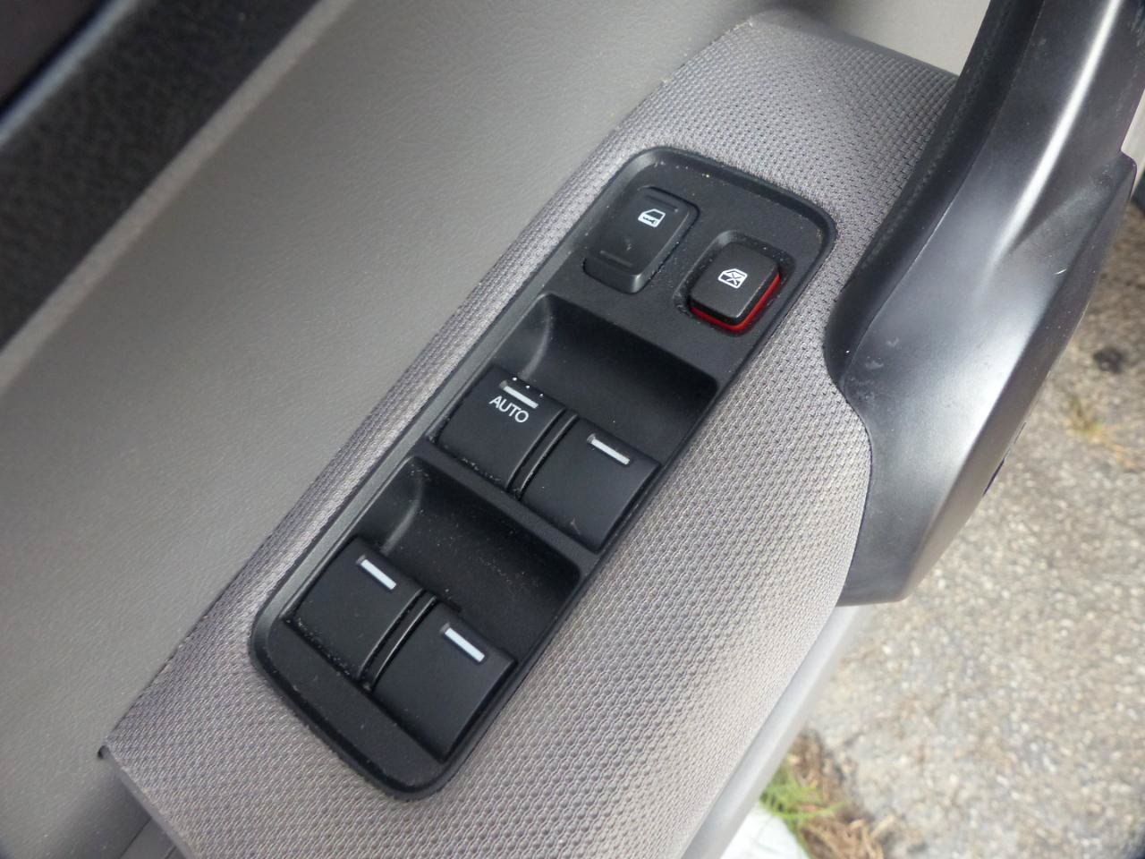 Used 2009 Honda CR-V LX image 18