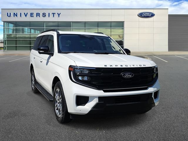 Certified 2025 Ford Expedition Active image 1