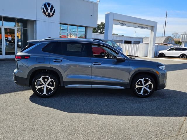 New 2026 Volkswagen Tiguan SE FWD image 15