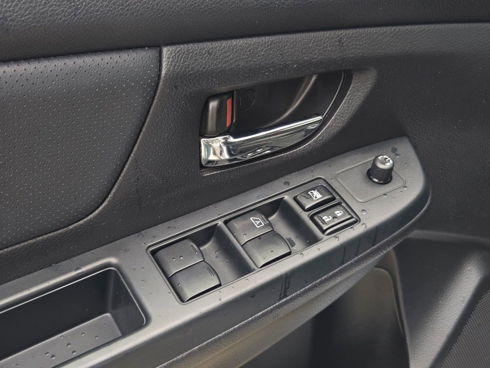 Used 2013 Subaru Crosstrek 2.0i Limited image 29